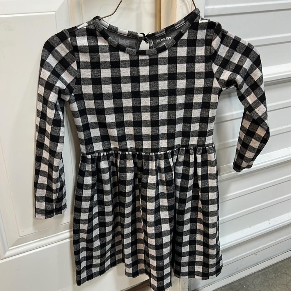 LN girls Old Navy dress size 5T